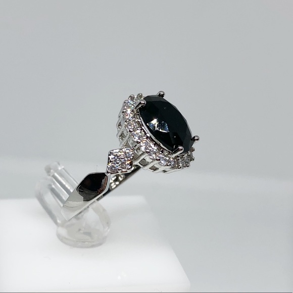 Sterling silver black crystal ring - Picture 3 of 6